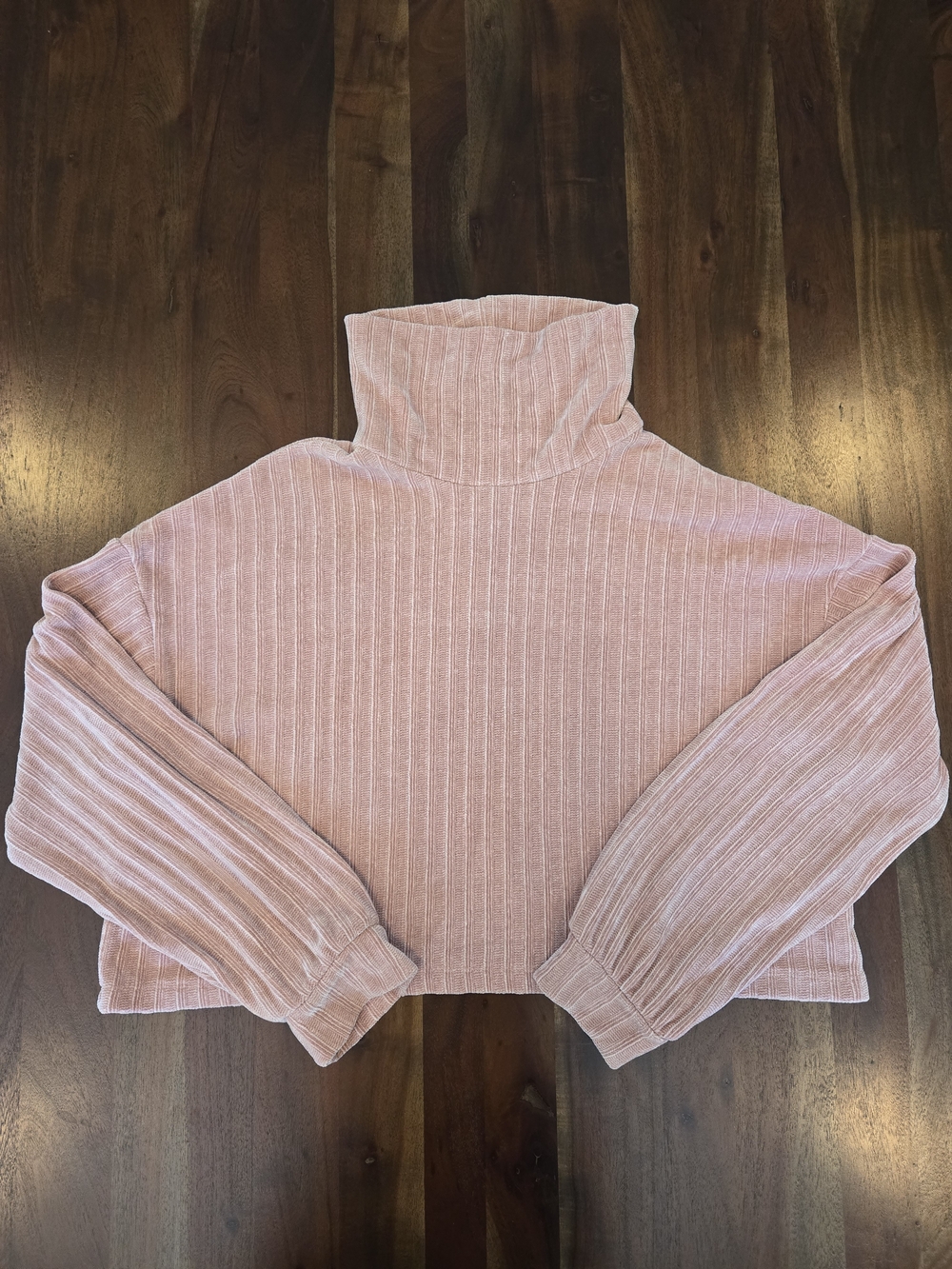 Altar'd State Mauve Pink Ribbed Velour Cropped Turtleneck Sweater Top Size Large